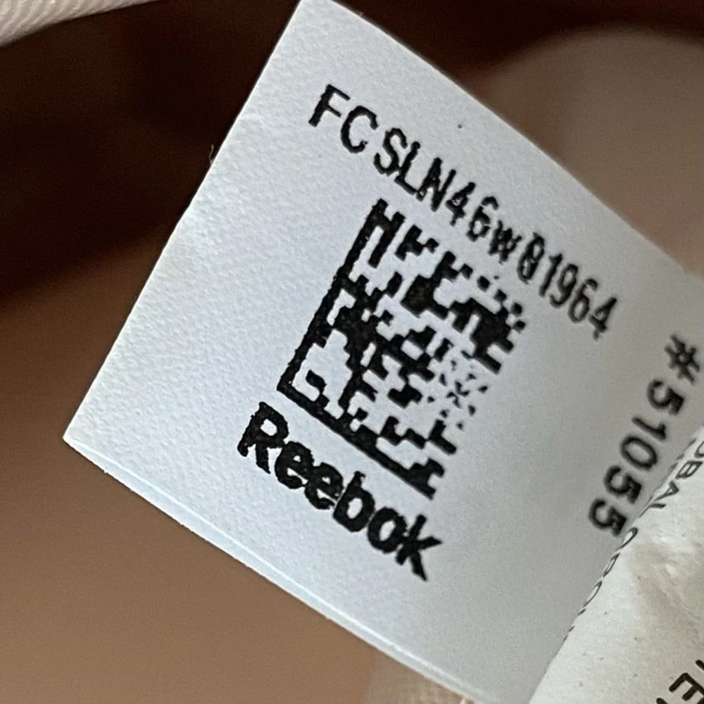 Reebok Align Womens/girls Mini Backpack in Oatmeal Mauve‎ Camo. NWOT 9x8.5x3